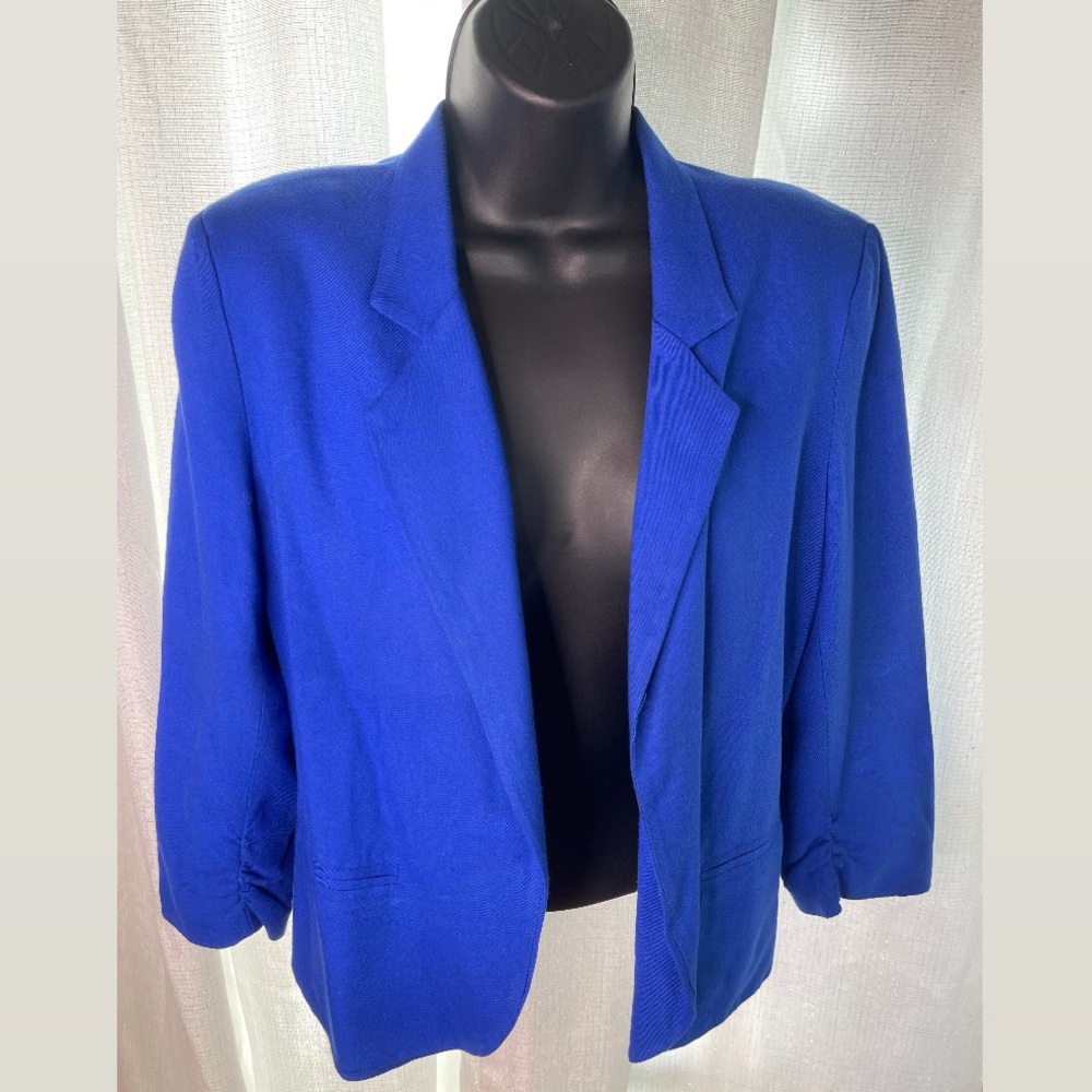 Bar III Woman’s Blue Blazer